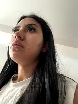 Victoria_alson from StripChat is Freechat