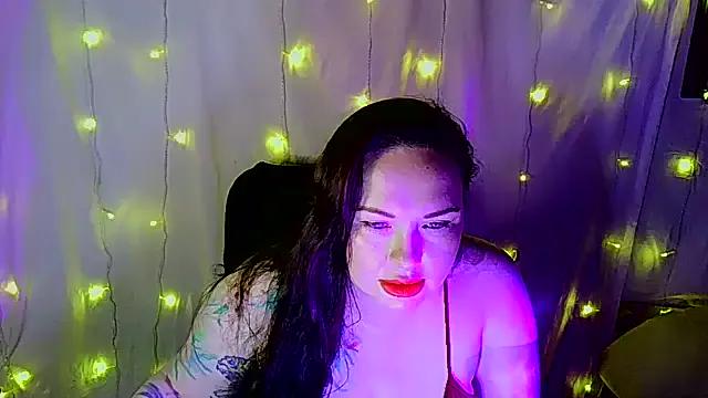 Victoria_Marks from StripChat is Freechat