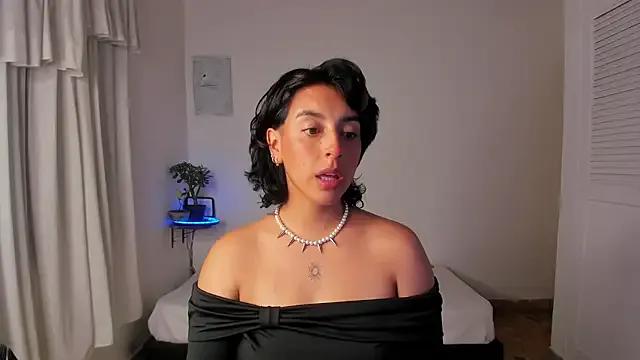 VictoriaAmelie from StripChat is Freechat