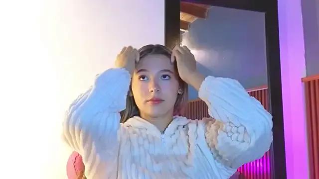 VictoriaSpark from StripChat is Freechat