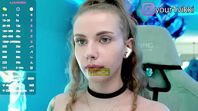 Vikki_Cheese from StripChat