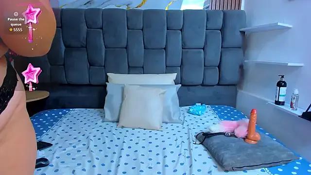 Violeta_G from StripChat is Freechat