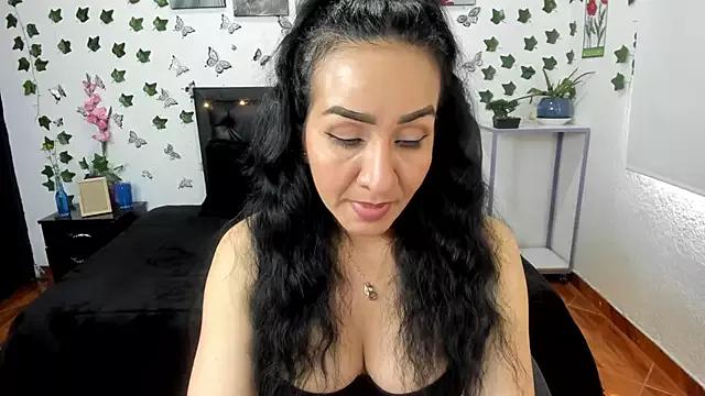 Find your cherished anal broadcaster match with our advanced interactive search and filtering options, allowing you to tailor-make your live event desires.