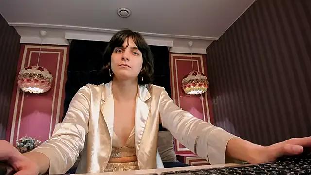 ViolineMooree from StripChat is Freechat