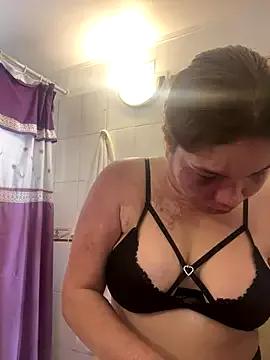 WhiteWomen from StripChat is Freechat