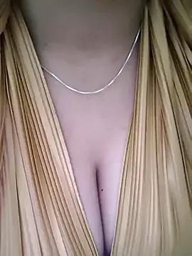 Wow_Riya from StripChat