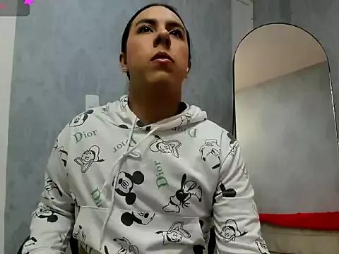 Ximenahott_ from StripChat is Freechat