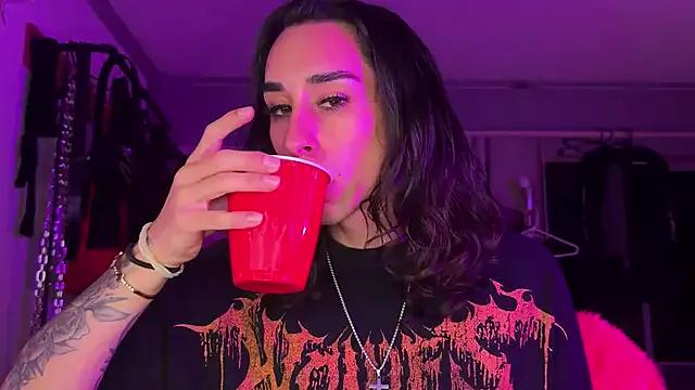 xoFrankie from StripChat is Freechat