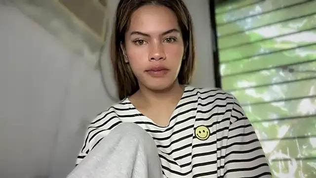 xqueensatisfaction69x from StripChat is Freechat