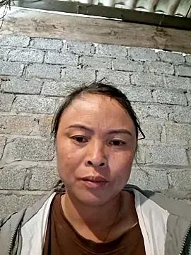 Xuxulovezz from StripChat