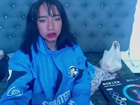 XxxReinaSexyBodyxxX777 from StripChat