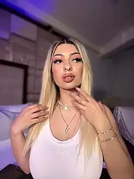 YaraMoon_ from StripChat is Freechat