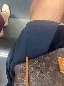 Yimisun01 from StripChat