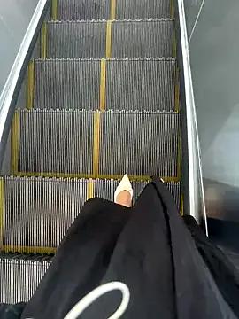 Yimisun01 from StripChat