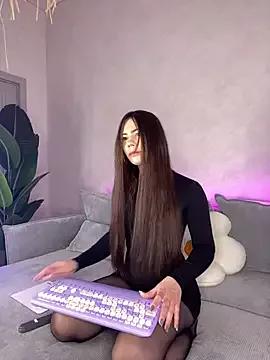 your_tess from StripChat is Freechat