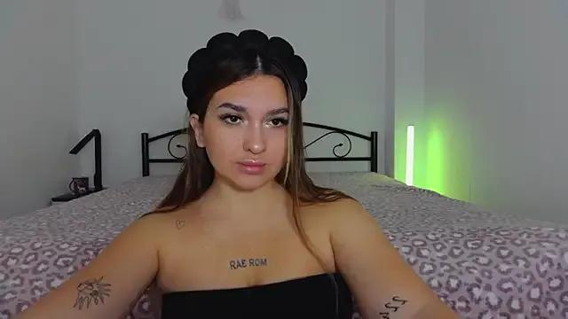 YourEmily_xx from StripChat is Freechat