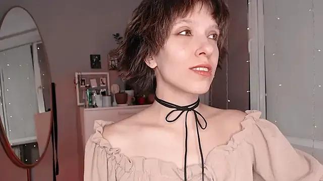 YourHotExSAndra from StripChat is Freechat