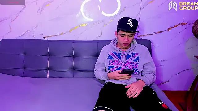 Find your cherished anal broadcaster match with our advanced interactive search and filtering options, allowing you to tailor-make your live event desires.