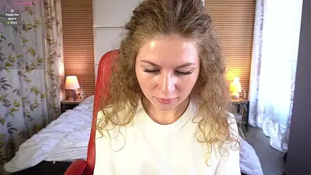 YoursGirlAlice from StripChat is Freechat