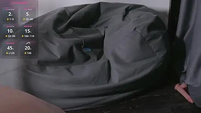 Yu_UwU_ from StripChat