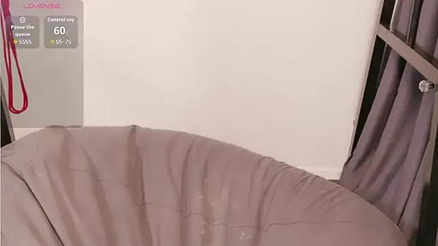 Yu_UwU_ from StripChat