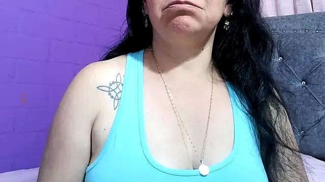 Zara47sweet from StripChat is Freechat
