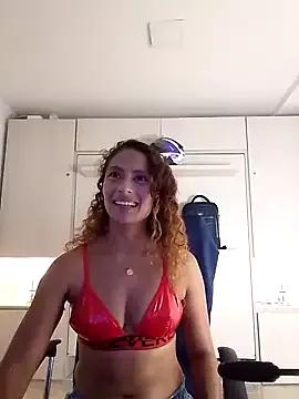 Zoedaniels from StripChat is Freechat